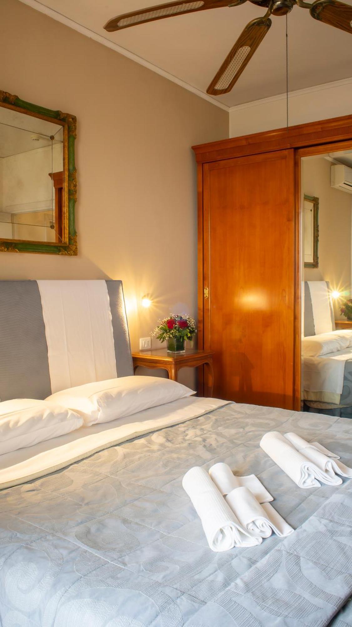 Hotel Sinuessa Terme มอนดราโกเน ภายนอก รูปภาพ