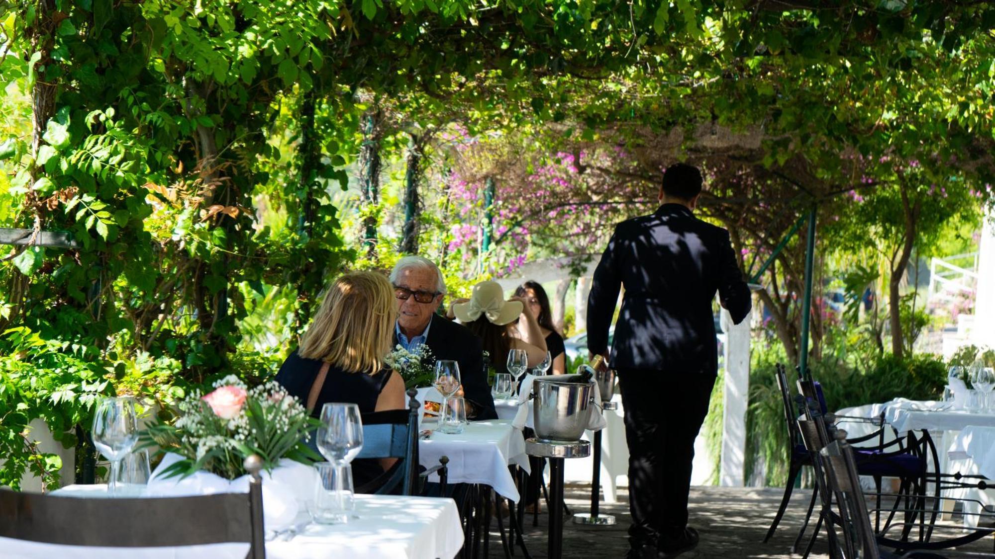 Hotel Sinuessa Terme มอนดราโกเน ภายนอก รูปภาพ